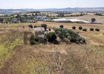 Vista delle montagne - Rustico Contrada Mattonata
 
29, Recanati - foto 31