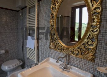 Bagno - Castello FRAZIONE IZZALINI
 
SNC, Todi - foto 39