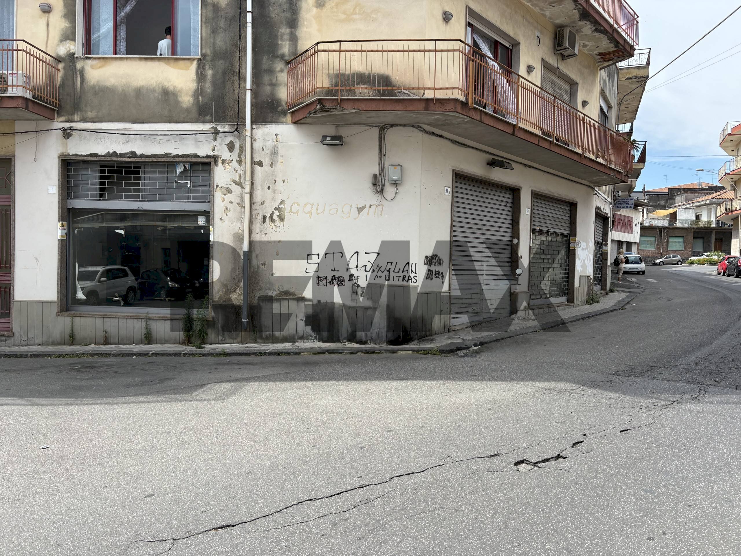 Edificio all\'aperto - Attività Commerciale corso matteotti
 
99, Giarre - foto 1