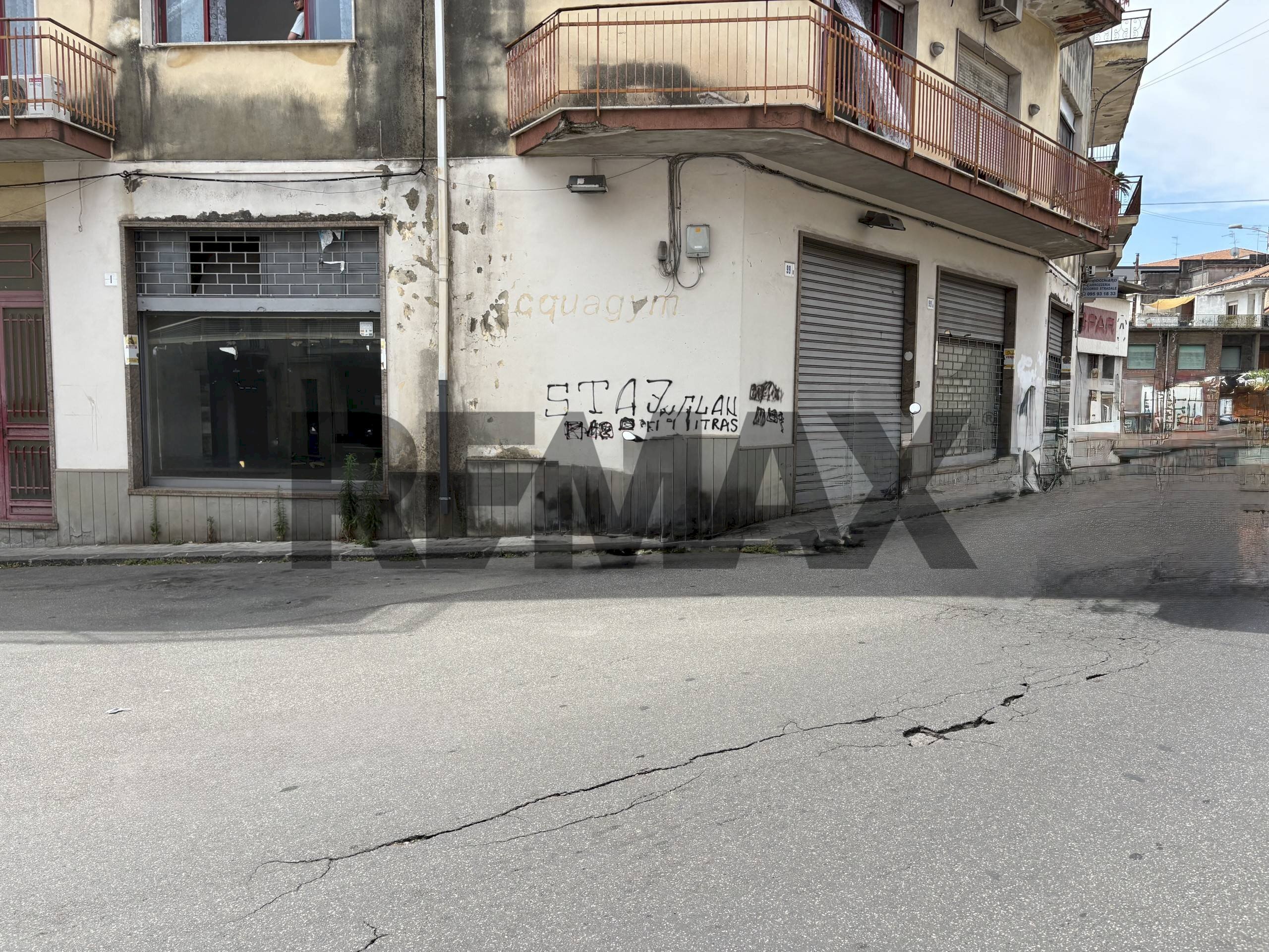 Edificio all\'aperto - Attività Commerciale corso matteotti
99, Giarre - foto 2