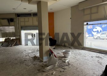 Stanza vuota - Attività Commerciale corso matteotti
99, Giarre - foto 6