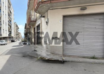 Edificio all\'aperto - Attività Commerciale corso matteotti
99, Giarre - foto 7