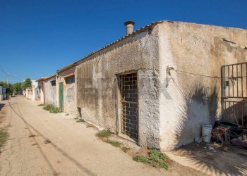 Casa all\'aperto - Shed via Rumania
4, Siracusa - photo 1