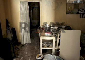 Sala da pranzo - Quadrilocale Vicolo Baccarella
 
48, Sciacca - foto 15