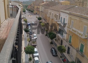 Edificio all\'aperto - Three-room apartment Corso Giuseppe Garibaldi
170, Villarosa - photo 12