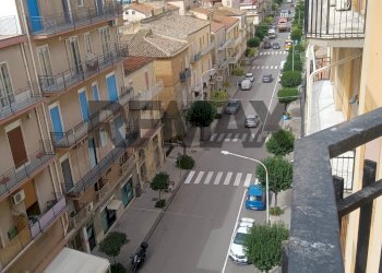 Edificio all\'aperto - Three-room apartment Corso Giuseppe Garibaldi
170, Villarosa - photo 13