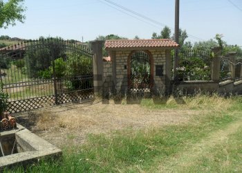 Giardino - Appartamento Contrada Milicia
snc, Santa Caterina Villarmosa - foto 3