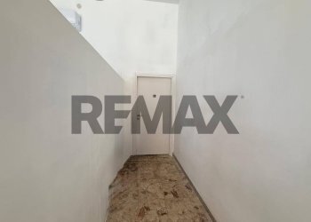 Hall / corridoio - Attività Commerciale Piazza San Giuseppe
24, Siracusa - foto 18