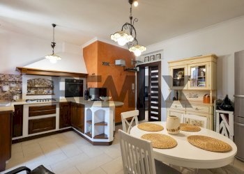 Sala da pranzo - Appartamento Via Francesca Corso
 
51, Catania - foto 47