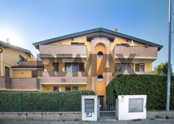 Casa all\'aperto - Bilocale Via Basilicata
 
9, Carpiano - foto 23
