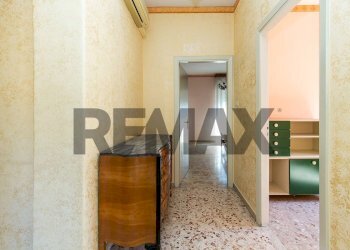 Hall / corridoio - Apartment Gaeta
 
33, Lentini - photo 30