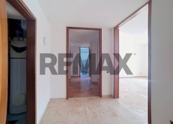 Hall / corridoio - Quadrilocale Piazza Armando Diaz
 
10, Limena - foto 2