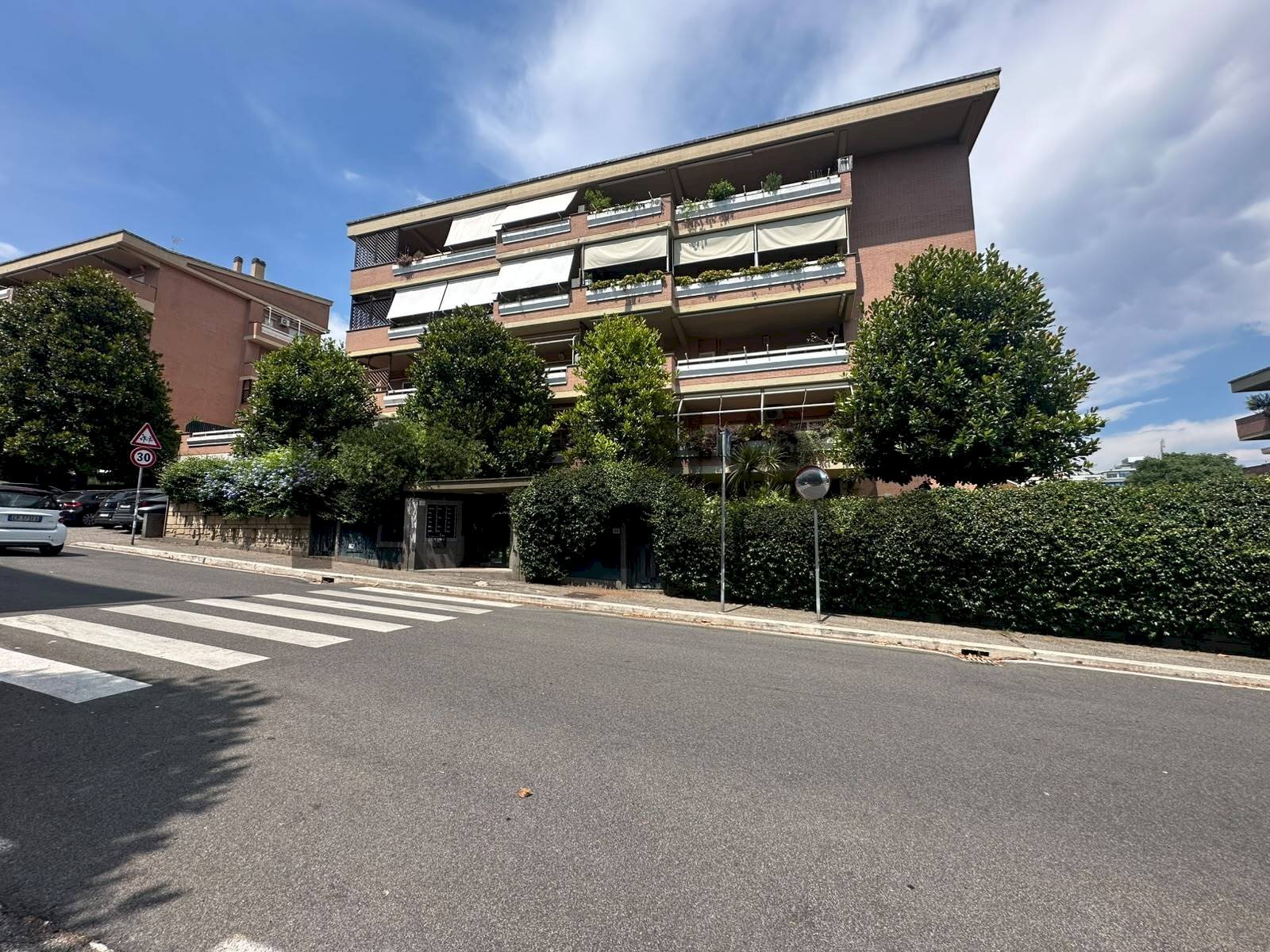 Edificio all\'aperto - Three-room apartment via pietro dei francisci
 
37, Roma - photo 2