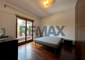 Camera / camera da letto - Three-room apartment via pietro dei francisci
37, Roma - photo 18