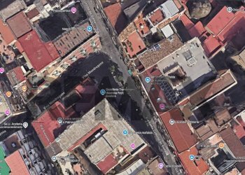 Posizione della mappa - Four-room apartment Vico Mondragone
20, Napoli - photo 3