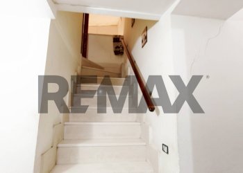 Scale - Four-room apartment Vico Mondragone
20, Napoli - photo 17