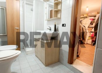 Bagno - Four-room apartment Vico Mondragone
20, Napoli - photo 23