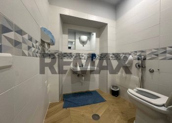 Bagno - Commercial Premises corso umberto
123, Pozzuoli - photo 14