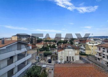 Edificio all\'aperto - Apartment Via Del Santuario
310, Pescara - photo 12