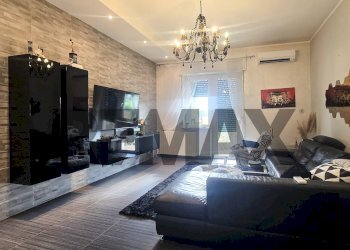 Soggiorno - Apartment Via Del Santuario
310, Pescara - photo 15