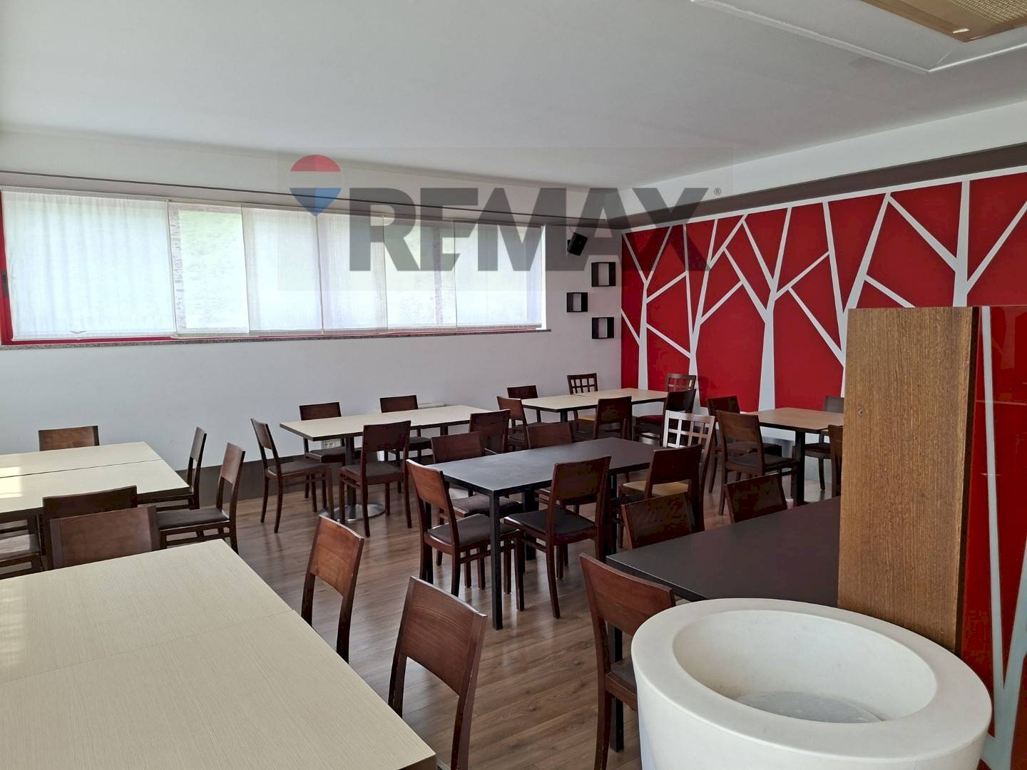 Sala da pranzo - Locale Commerciale Viale Cadore
 
56, Ponte nelle Alpi - foto 1