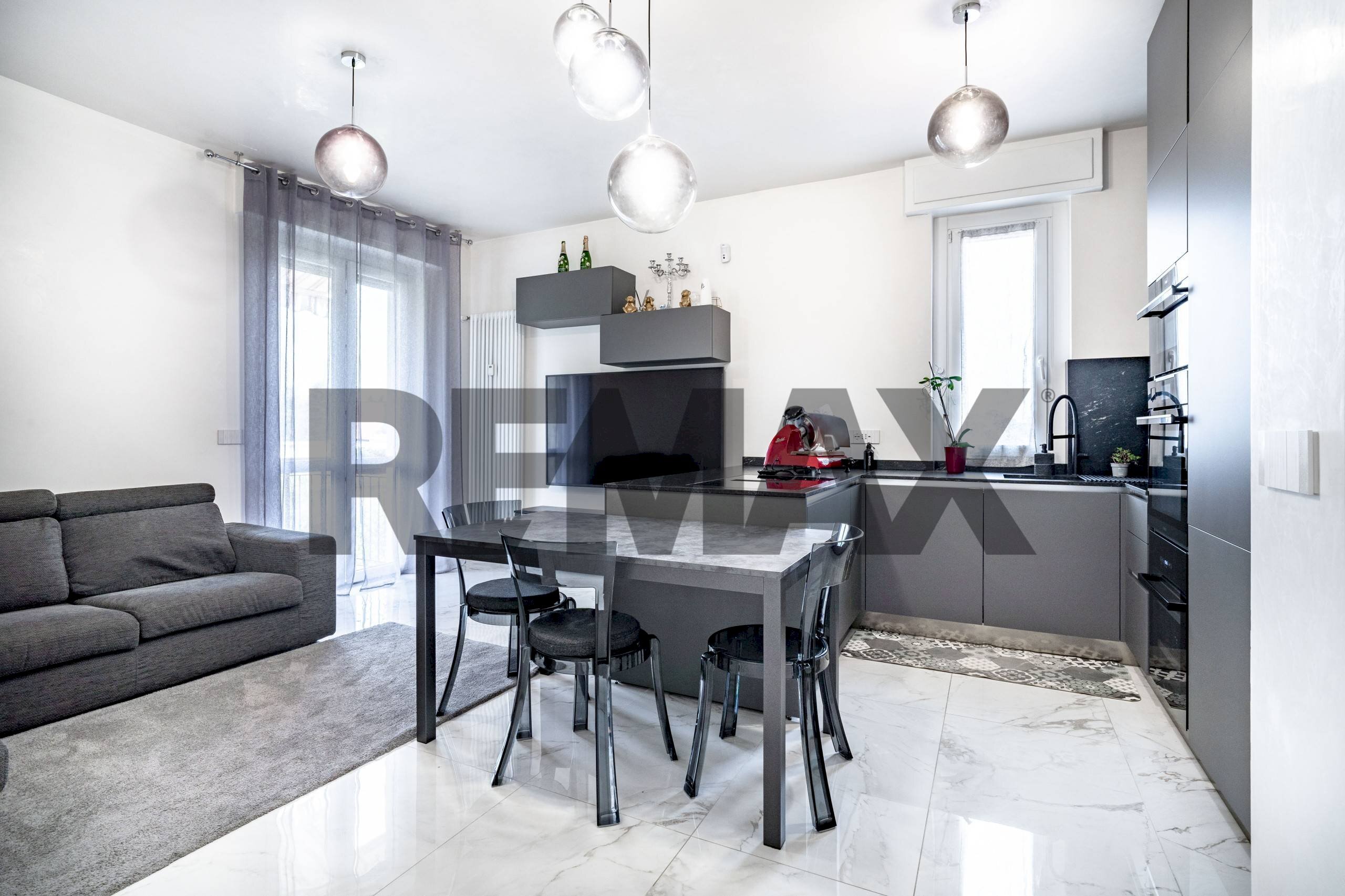 Sala da pranzo - Trilocale Via Monte Nevoso
 
19, Cusano Milanino - foto 1