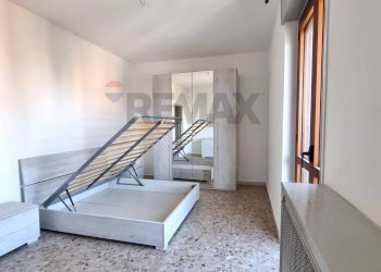 Camera / camera da letto - Two-room apartment Piazza Tirana
12, Milano - photo 4