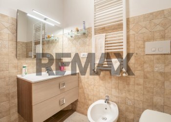 Bagno - Quadrilocale Via Dei Basaldella
11, Roma - foto 12