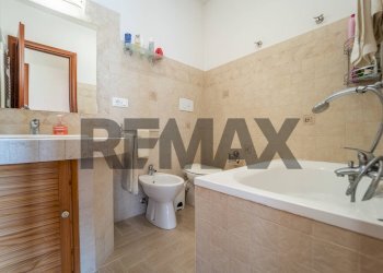 Bagno - Quadrilocale Via Dei Basaldella
11, Roma - foto 17