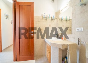 Bagno - Quadrilocale Via Dei Basaldella
11, Roma - foto 48