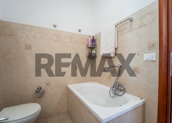 Bagno - Quadrilocale Via Dei Basaldella
11, Roma - foto 49