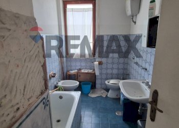 Bagno - Apartment Via F. De Sanctis
 
35, Flumeri - photo 4