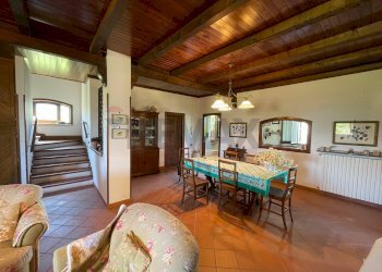 Sala da pranzo - Villa Via avellino
 
6-8, Amorosi - photo 22