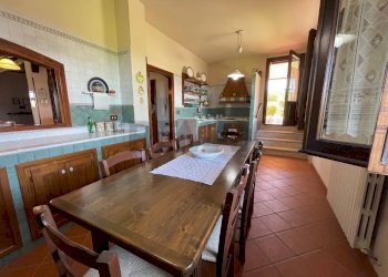 Sala da pranzo - Villa Via avellino
 
6-8, Amorosi - photo 28