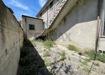 Casa all\'aperto - Independent house Via procusi
 
30, Solopaca - photo 2
