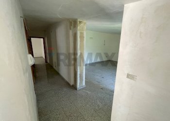 Hall / corridoio - Independent house Via procusi
 
30, Solopaca - photo 32
