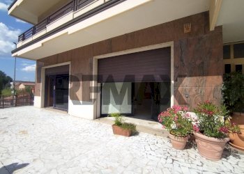 Casa all\'aperto - Locale Commerciale VIALE DEI SANNITI
24, Morcone - foto 5
