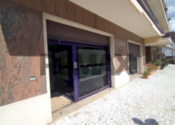 Terrazza - Locale Commerciale VIALE DEI SANNITI
24, Morcone - foto 11