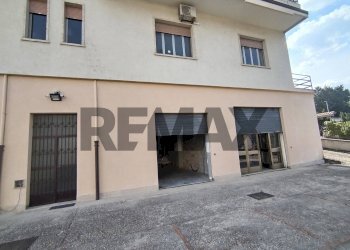 Casa all\'aperto - Locale Commerciale VIALE DEI SANNITI
24, Morcone - foto 28