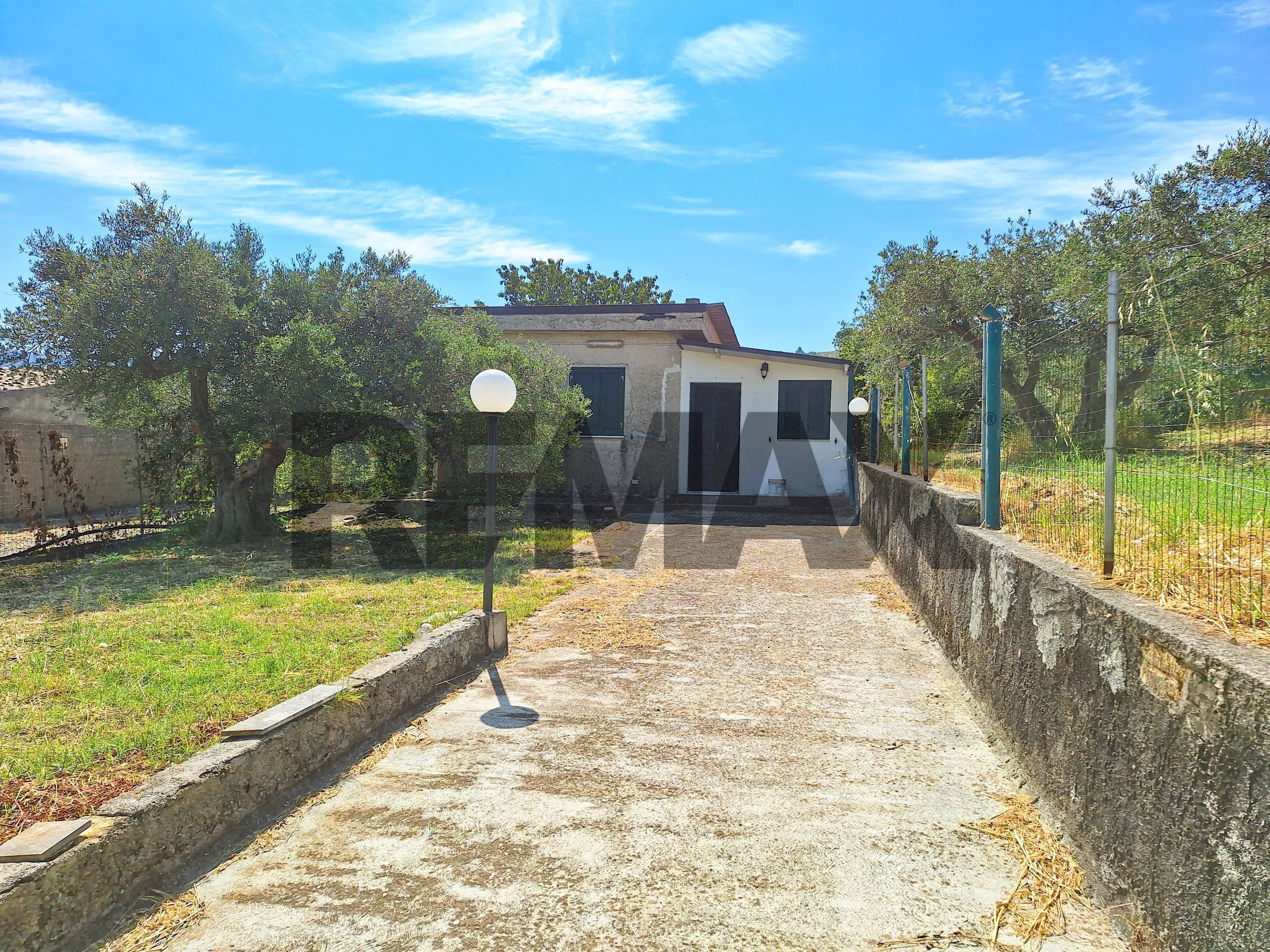 Casa all\'aperto - Casa indipendente VIA CONTRADA SCORCIAVACCHE
 
SNC, Campofiorito - foto 1