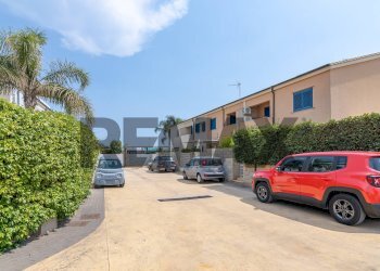 Edificio all\'aperto - Villa a Schiera via san josemaria escrivà
snc, Ragusa - foto 35