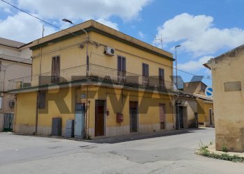 Edificio all\'aperto - Independent house Via XXV luglio
 
109, Comiso - photo 2