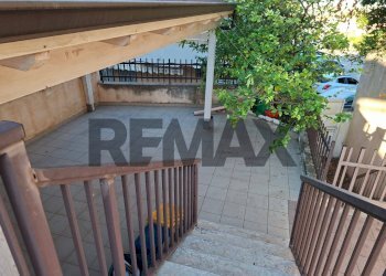 Terrazza - Four-room apartment Via Carmelo Burrafato
 
15, Ragusa - photo 8