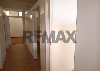 Hall / corridoio - Commercial Premises Via Piane
69, Bucchianico - photo 2
