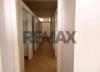 Hall / corridoio - Commercial Premises Via Piane
69, Bucchianico - photo 8