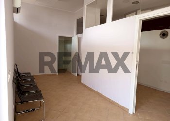 Hall / corridoio - Commercial Premises Via Piane
69, Bucchianico - photo 11