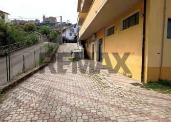 Terrazza - Commercial Premises Via piane
69, Bucchianico - photo 12