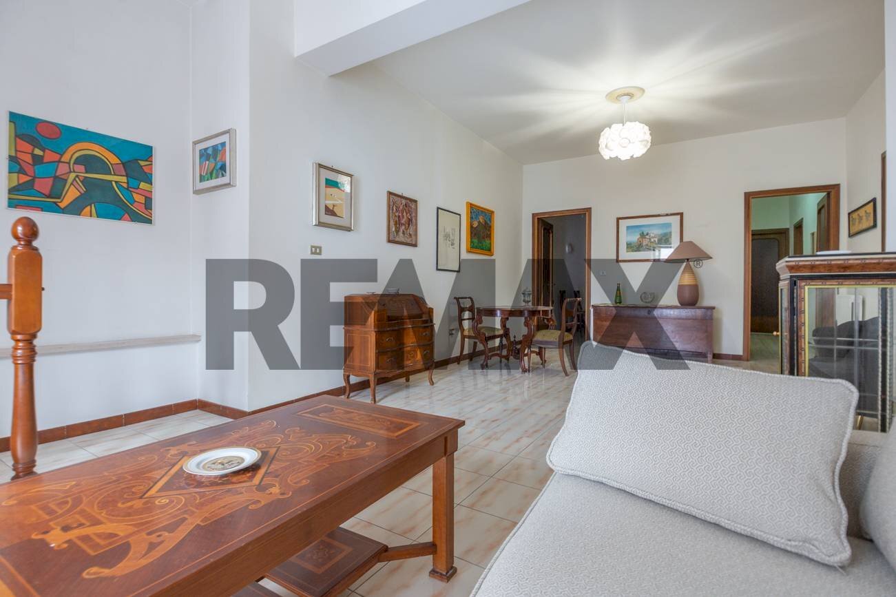 Sala da pranzo - Casa semi indipendente Corso I Maggio
138, Scafa - foto 3