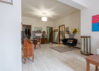 Soggiorno - Casa semi indipendente Corso I Maggio
 
138, Scafa - foto 4