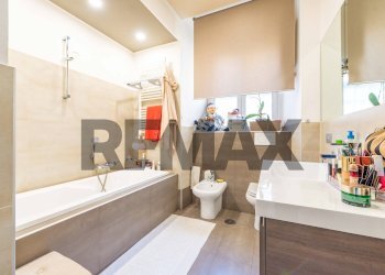 Bagno - Trilocale Via Paolo Paruta
3, Roma - foto 18